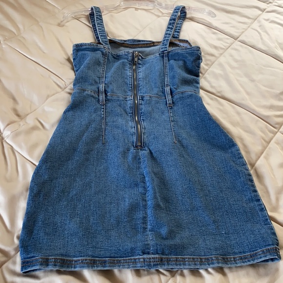 Jean Dress - Picture 3 of 4